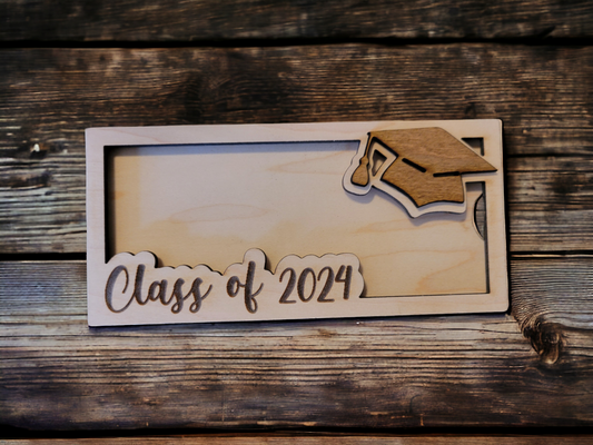 Class of 2024 Cash Holder